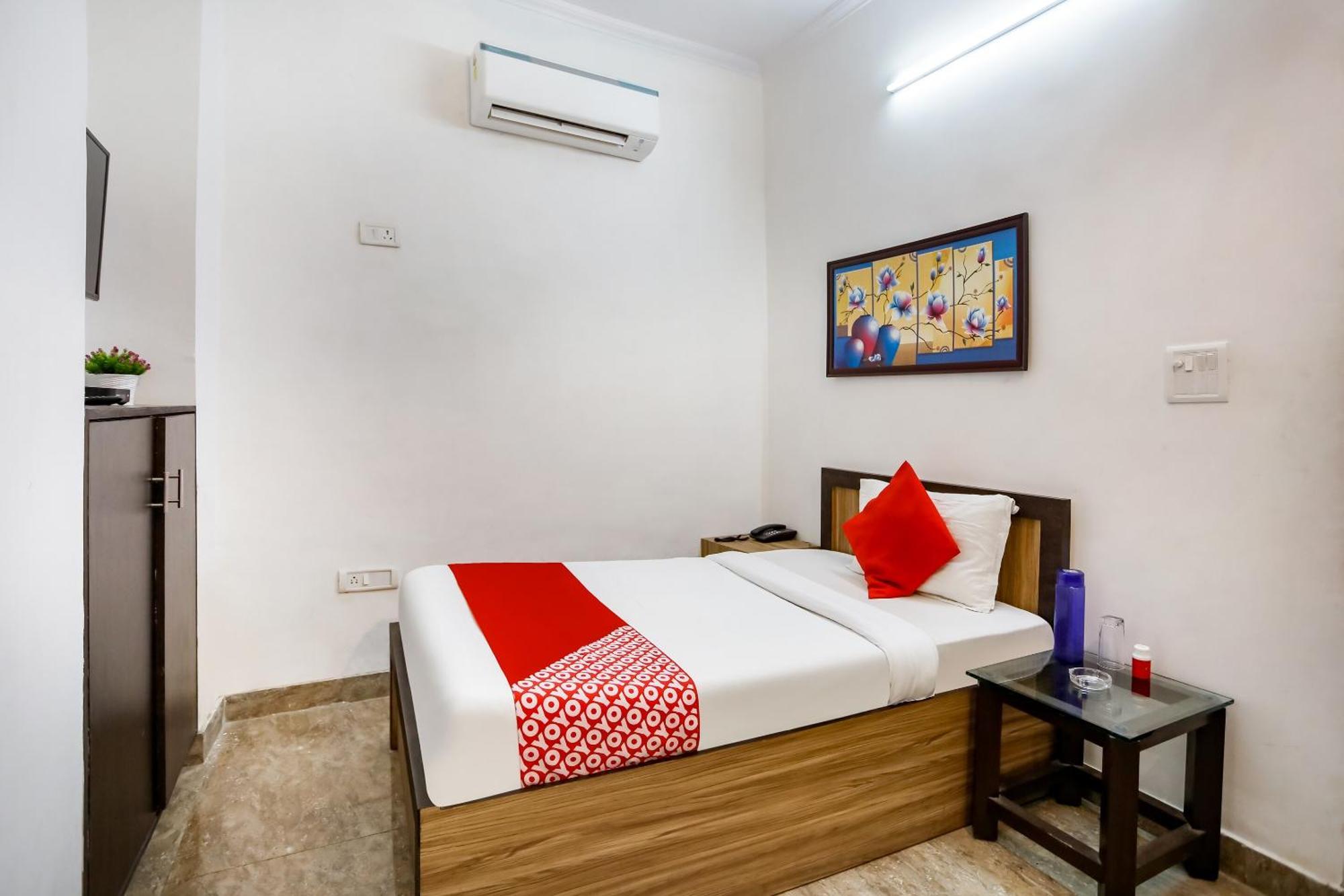 Hotel O Surya Inn New Delhi Exterior foto